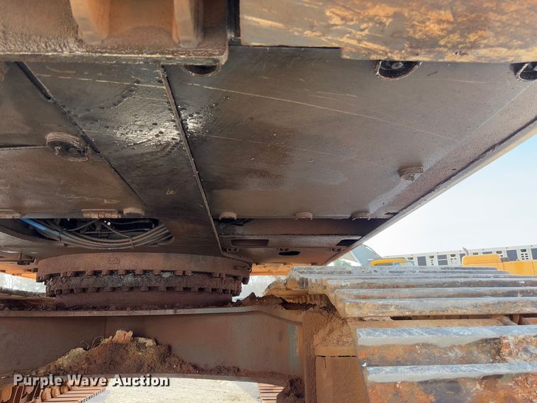 image for item YA2568 2005 Volvo EC360B LC excavator