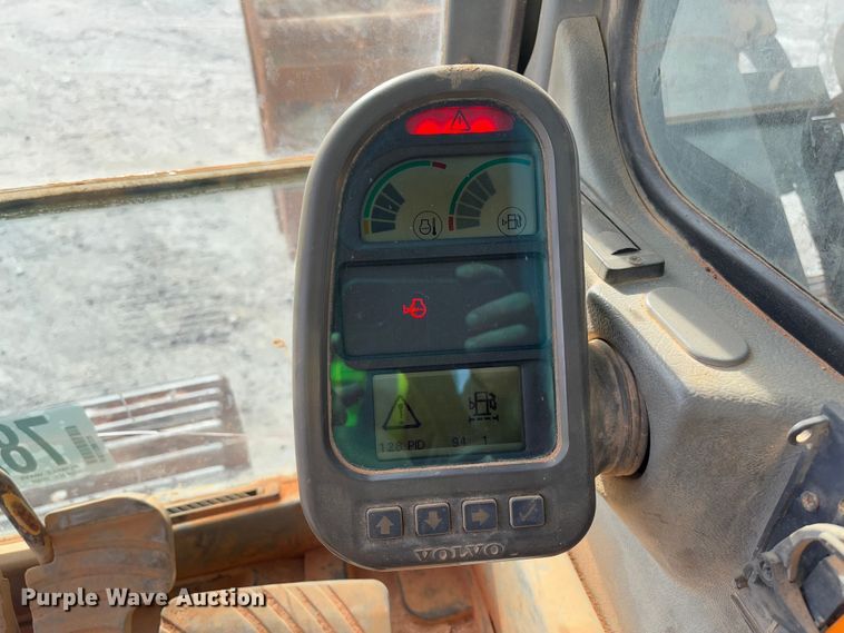 image for item YA2568 2005 Volvo EC360B LC excavator