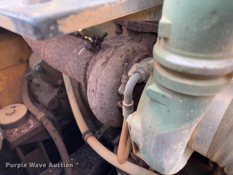 image for item YA2568 2005 Volvo EC360B LC excavator