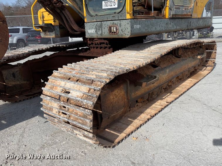 image for item YA2568 2005 Volvo EC360B LC excavator