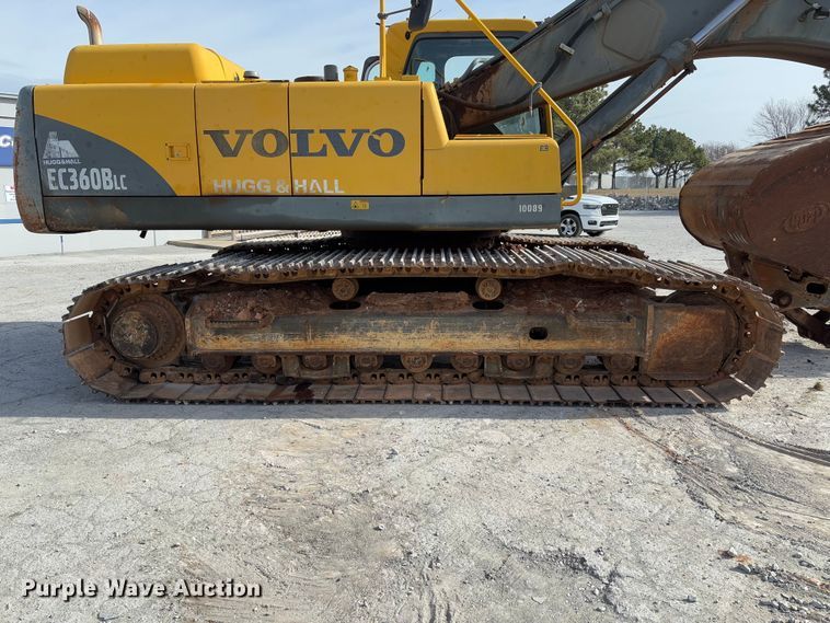 image for item YA2568 2005 Volvo EC360B LC excavator