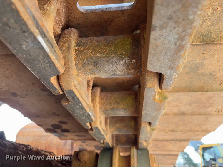 image for item YA2568 2005 Volvo EC360B LC excavator