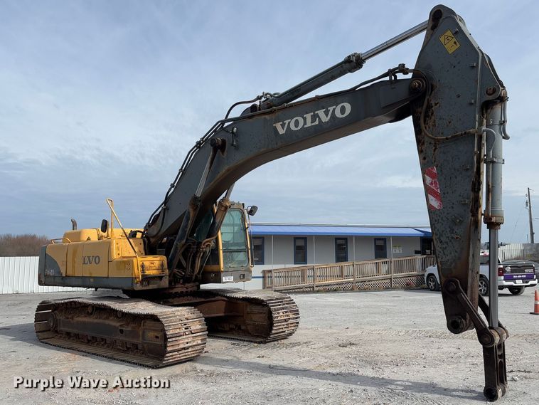 image for item YA2569 2007 Volvo EC460B LC excavator