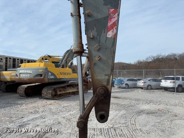 image for item YA2569 2007 Volvo EC460B LC excavator