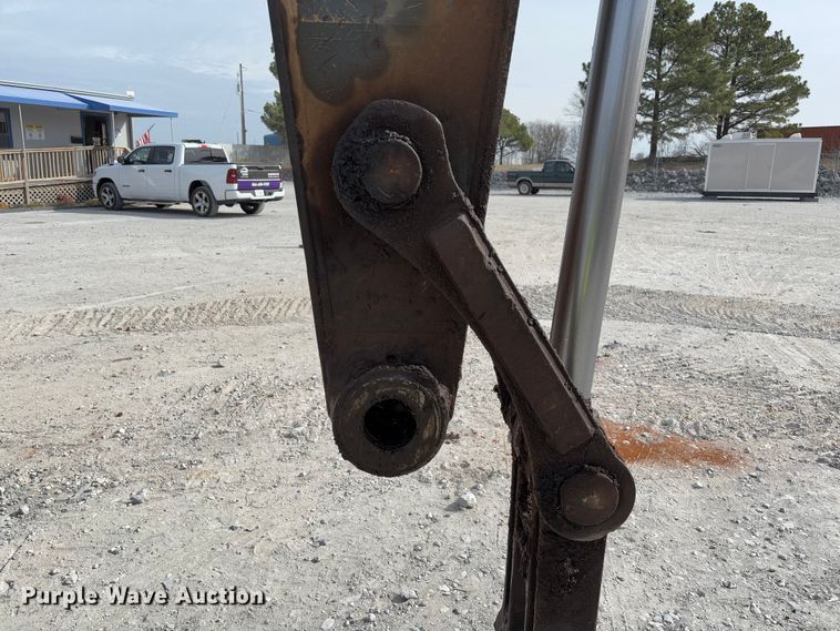 image for item YA2569 2007 Volvo EC460B LC excavator