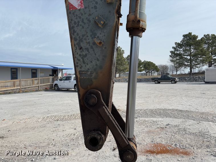 image for item YA2569 2007 Volvo EC460B LC excavator