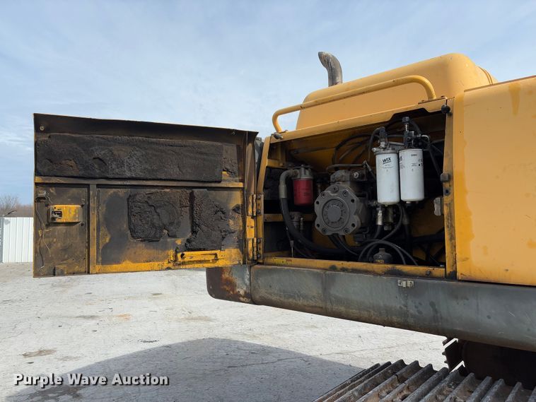 image for item YA2569 2007 Volvo EC460B LC excavator