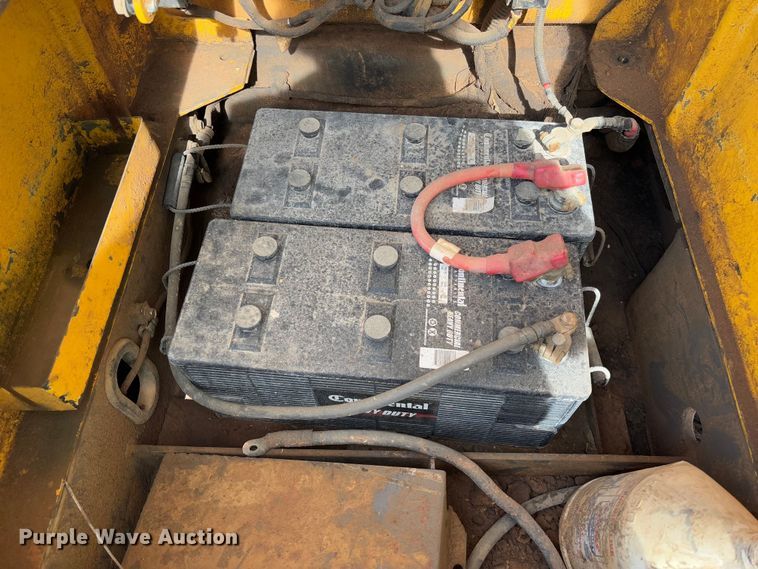 image for item YA2569 2007 Volvo EC460B LC excavator