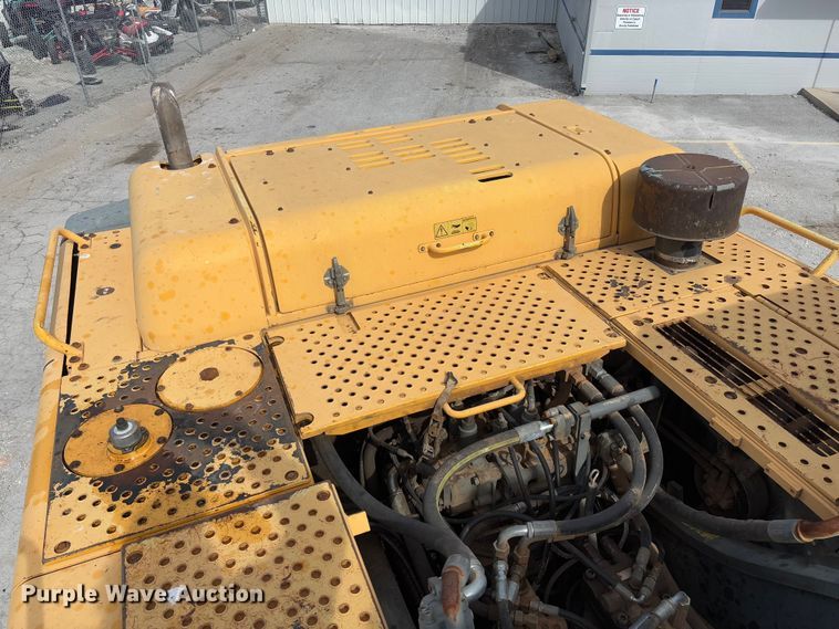 image for item YA2569 2007 Volvo EC460B LC excavator