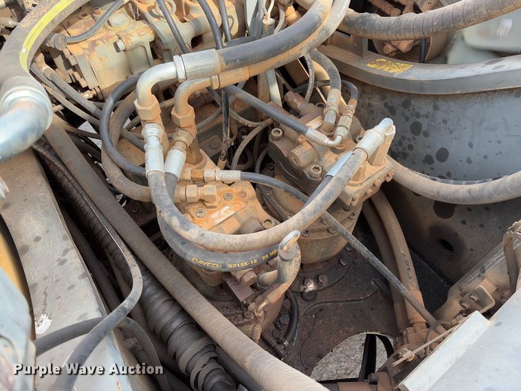 image for item YA2569 2007 Volvo EC460B LC excavator