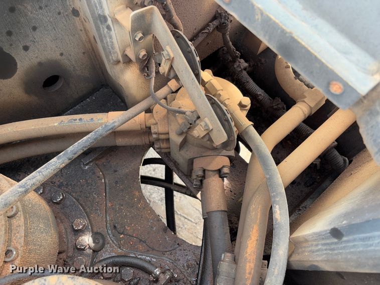 image for item YA2569 2007 Volvo EC460B LC excavator