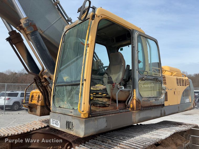 image for item YA2569 2007 Volvo EC460B LC excavator