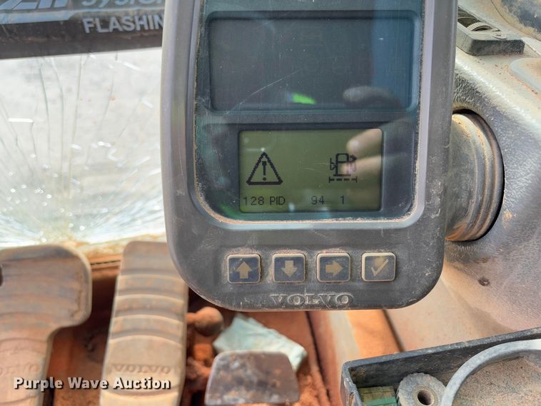 image for item YA2569 2007 Volvo EC460B LC excavator