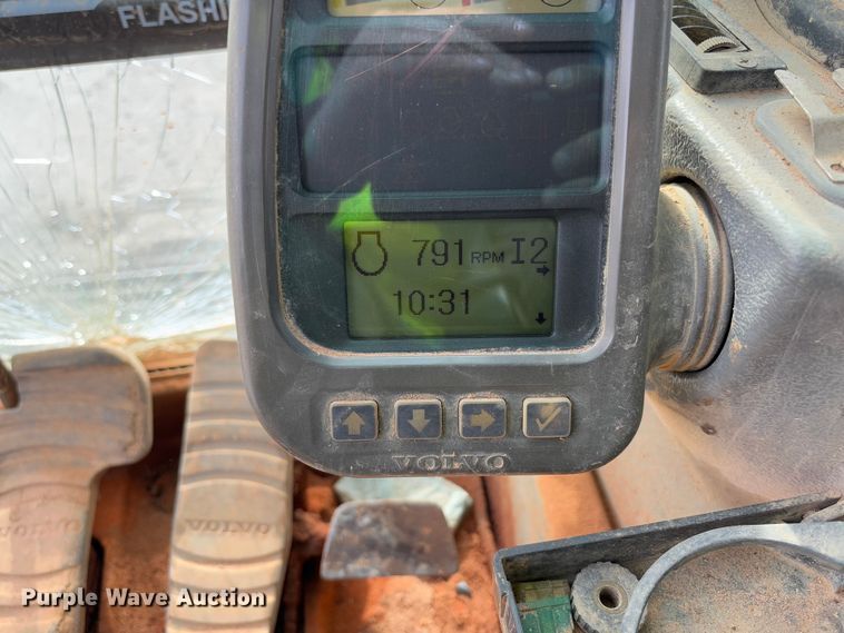 image for item YA2569 2007 Volvo EC460B LC excavator