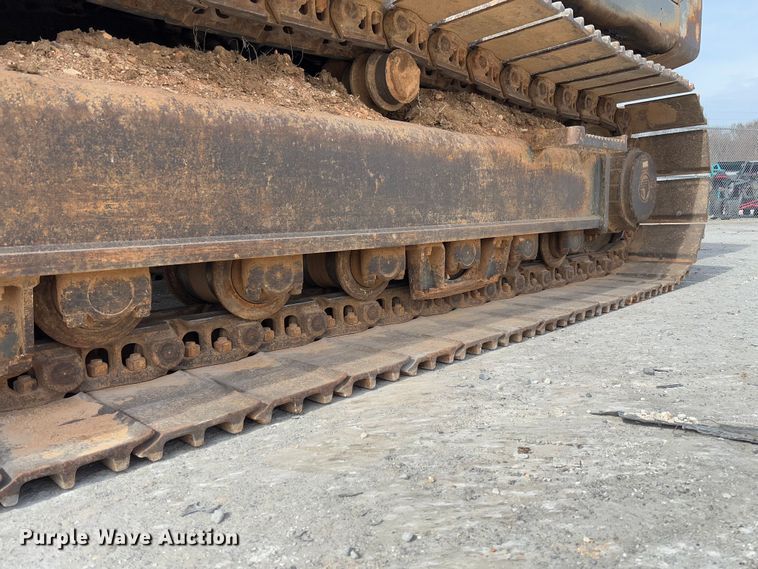 image for item YA2569 2007 Volvo EC460B LC excavator