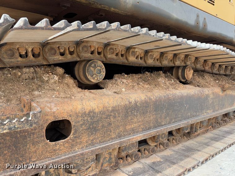 image for item YA2569 2007 Volvo EC460B LC excavator