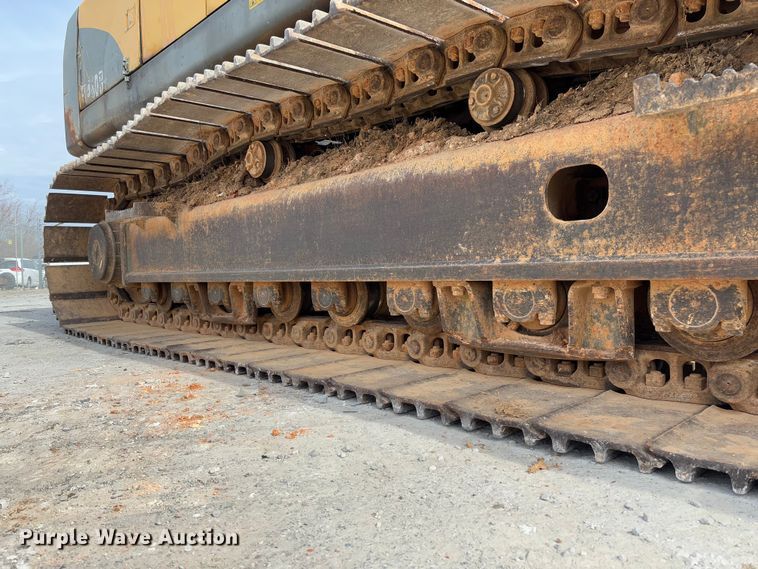 image for item YA2569 2007 Volvo EC460B LC excavator