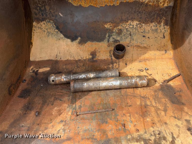 image for item YA2569 2007 Volvo EC460B LC excavator