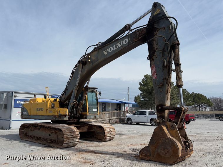 image for item YA2570 2006 Volvo EC460B LC excavator