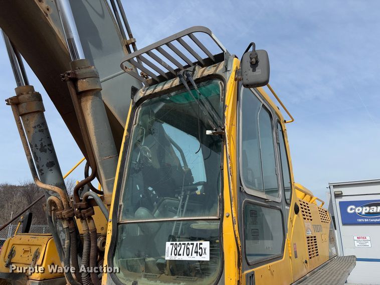 image for item YA2570 2006 Volvo EC460B LC excavator