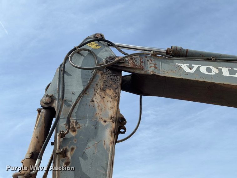 image for item YA2570 2006 Volvo EC460B LC excavator