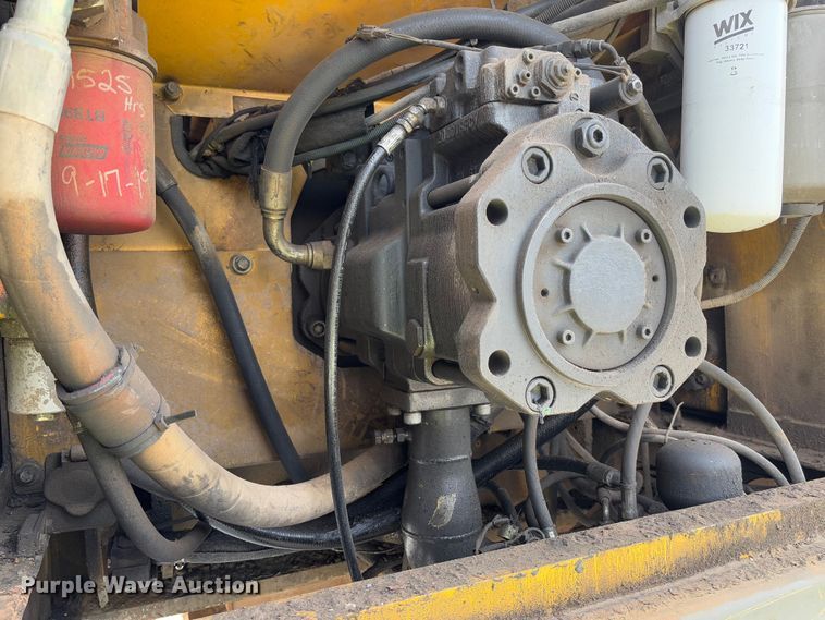 image for item YA2570 2006 Volvo EC460B LC excavator