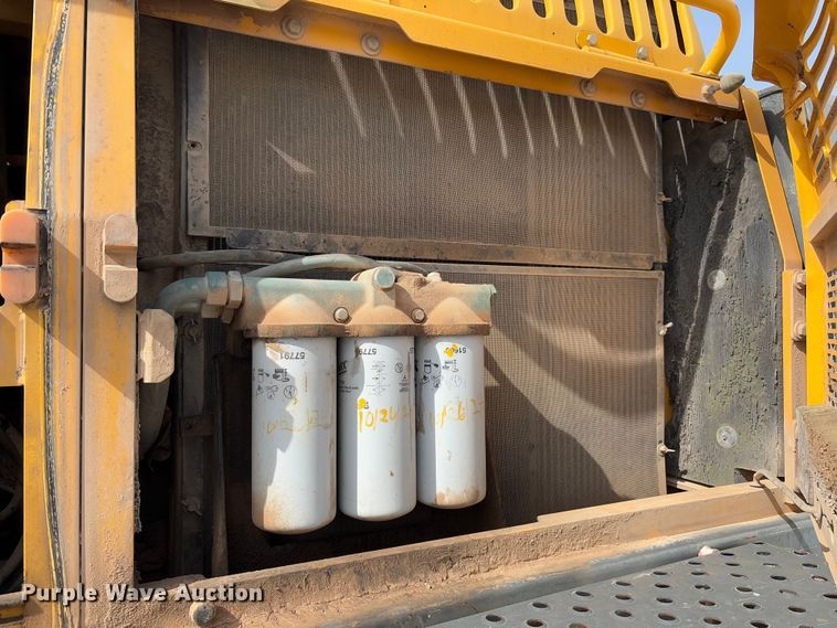 image for item YA2570 2006 Volvo EC460B LC excavator