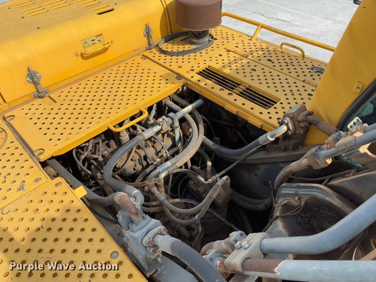 image for item YA2570 2006 Volvo EC460B LC excavator