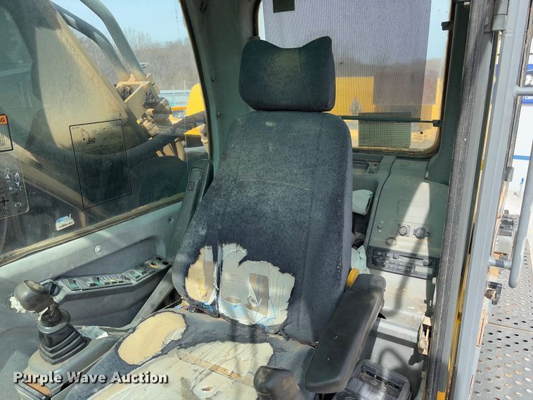 image for item YA2570 2006 Volvo EC460B LC excavator