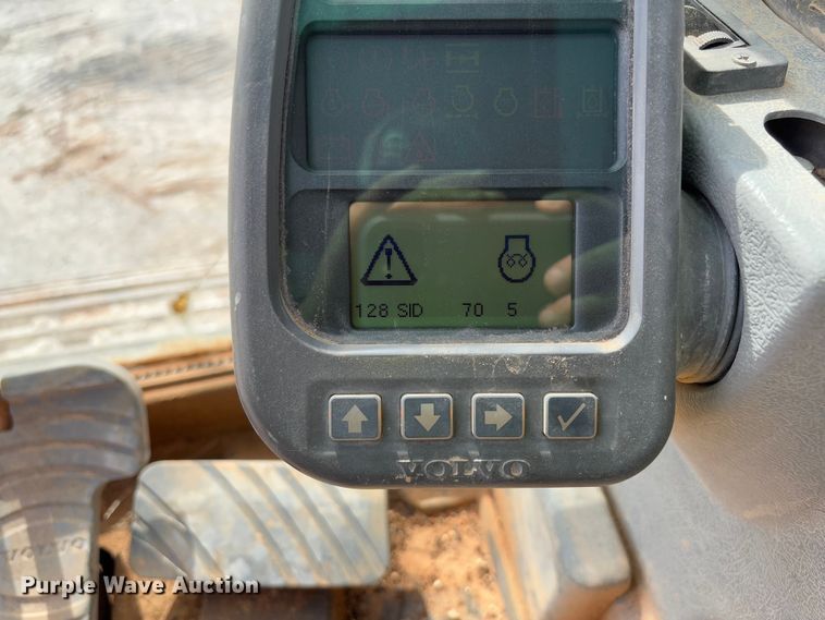 image for item YA2570 2006 Volvo EC460B LC excavator