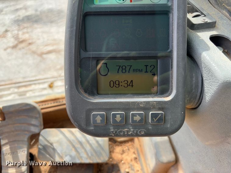 image for item YA2570 2006 Volvo EC460B LC excavator