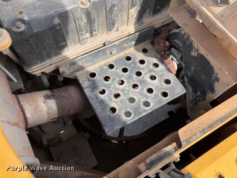 image for item YA2570 2006 Volvo EC460B LC excavator