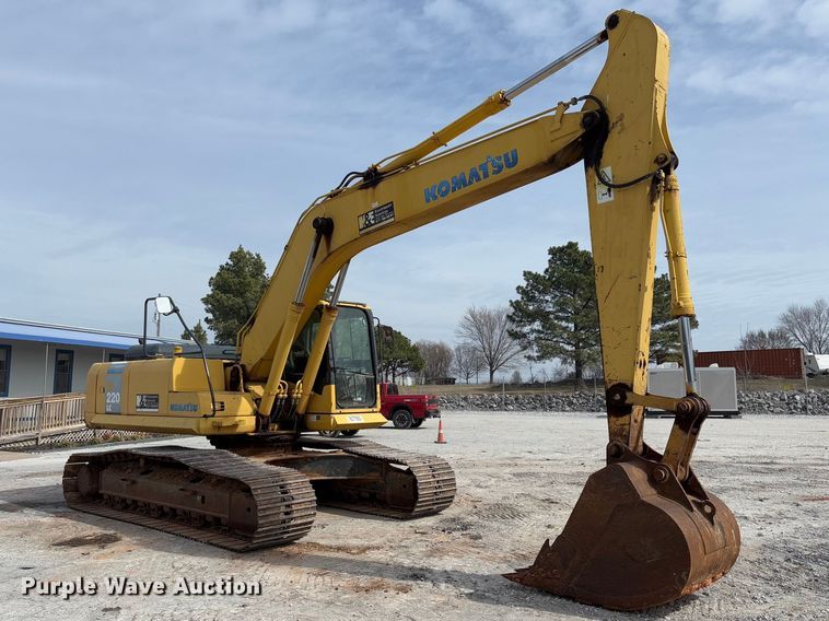 image for item YA2571 2004 Komatsu PC220LC-7 excavator