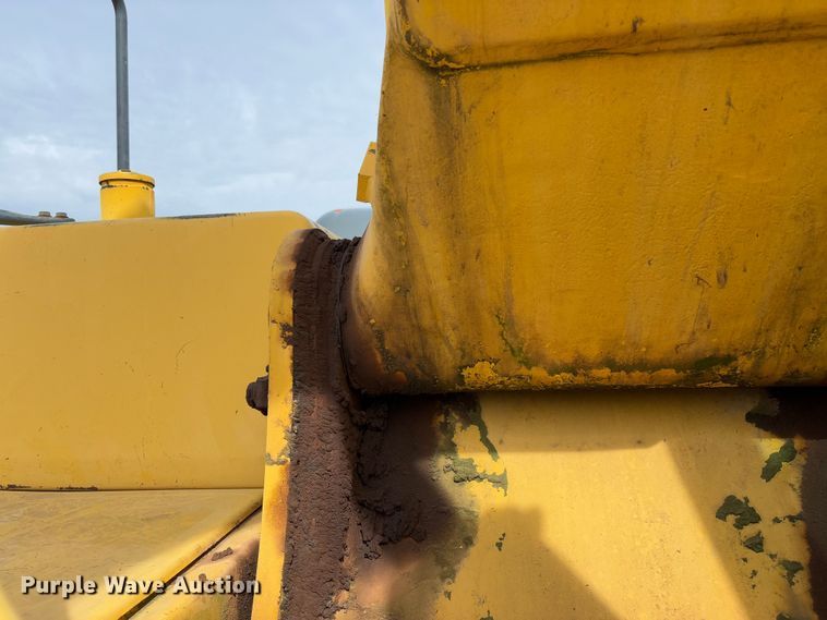 image for item YA2571 2004 Komatsu PC220LC-7 excavator