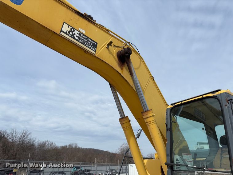 image for item YA2571 2004 Komatsu PC220LC-7 excavator