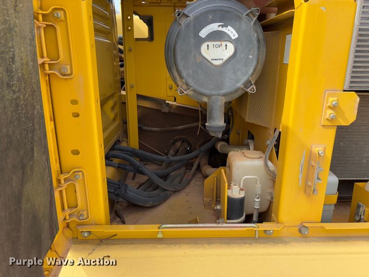 image for item YA2571 2004 Komatsu PC220LC-7 excavator