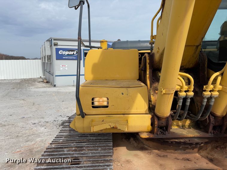 image for item YA2571 2004 Komatsu PC220LC-7 excavator