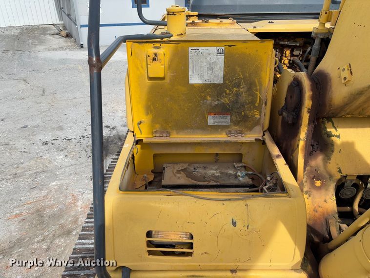 image for item YA2571 2004 Komatsu PC220LC-7 excavator