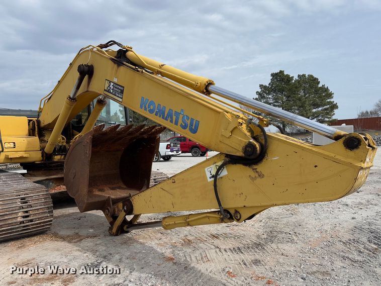 image for item YA2571 2004 Komatsu PC220LC-7 excavator