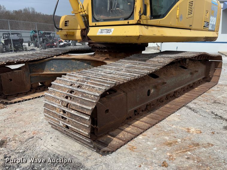 image for item YA2571 2004 Komatsu PC220LC-7 excavator