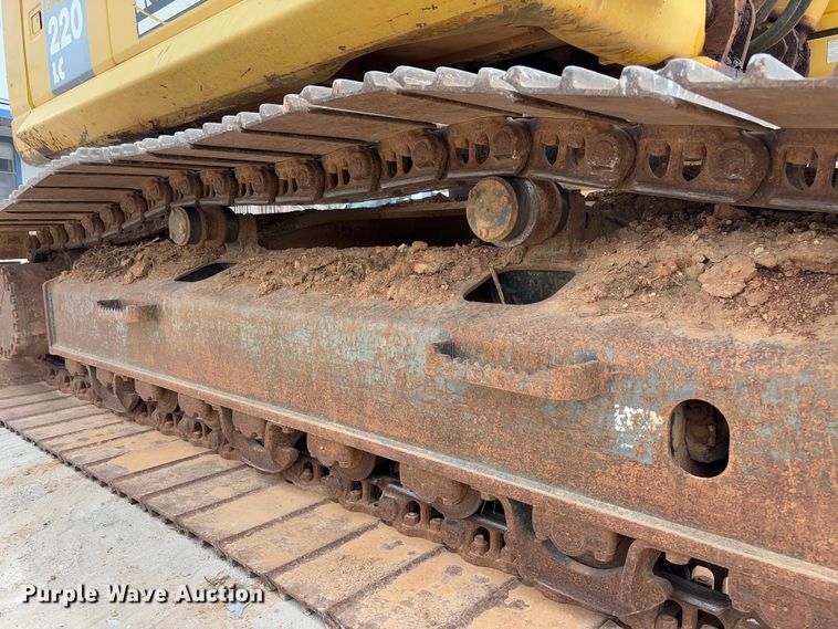 image for item YA2571 2004 Komatsu PC220LC-7 excavator