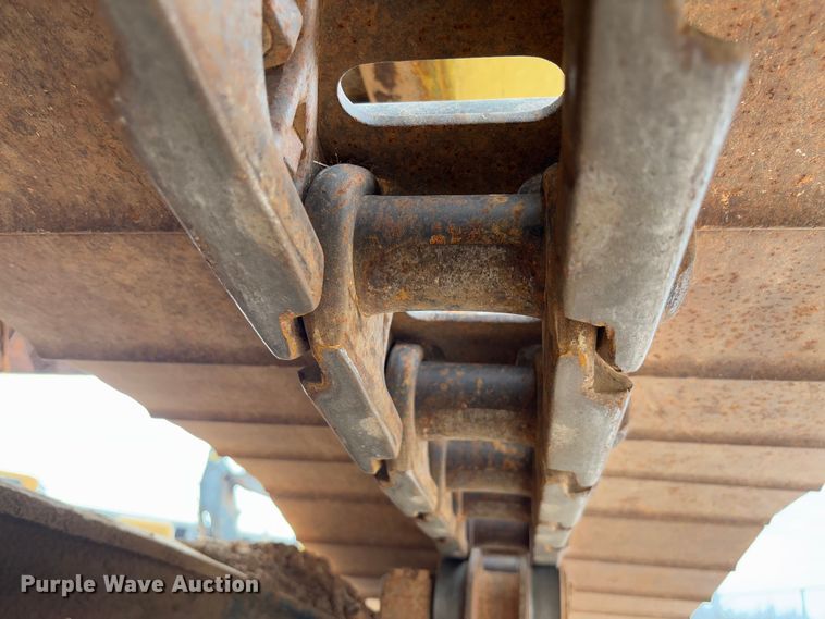 image for item YA2571 2004 Komatsu PC220LC-7 excavator