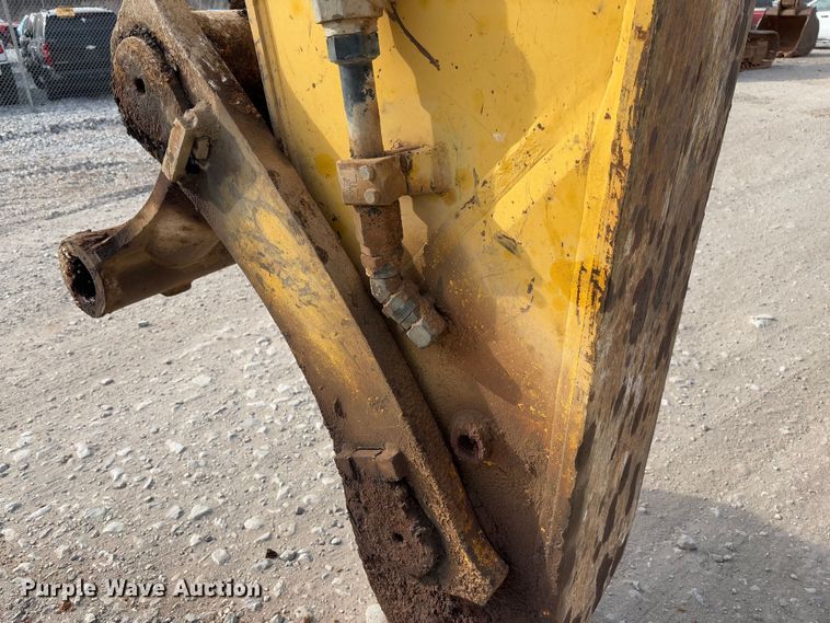 image for item YA2572 2009 Komatsu PC600LC-8 excavator
