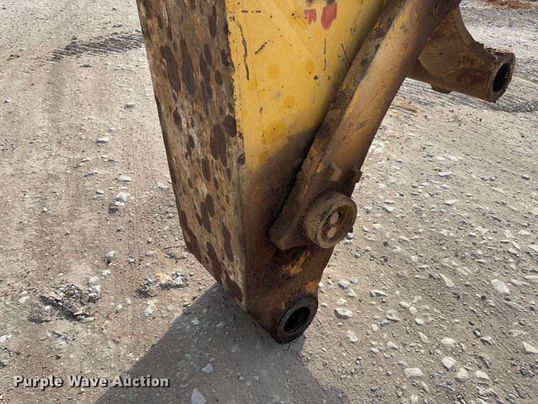 image for item YA2572 2009 Komatsu PC600LC-8 excavator