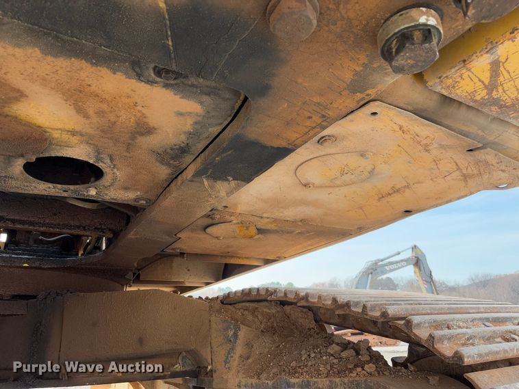 image for item YA2572 2009 Komatsu PC600LC-8 excavator