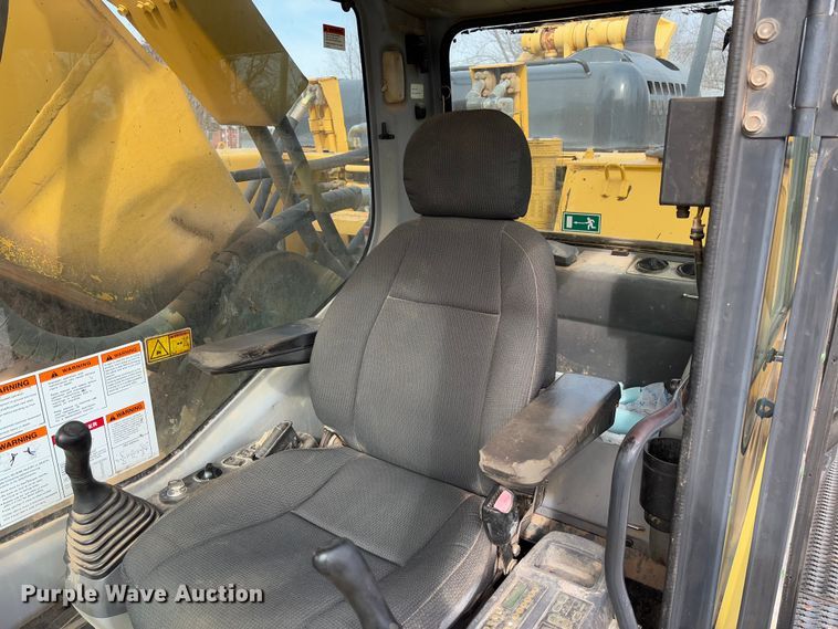 image for item YA2572 2009 Komatsu PC600LC-8 excavator