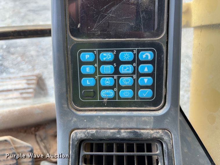 image for item YA2572 2009 Komatsu PC600LC-8 excavator