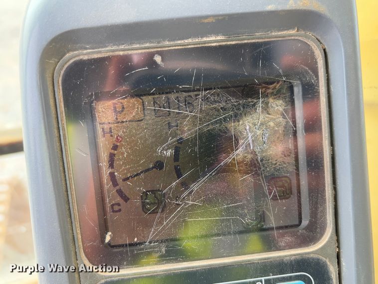 image for item YA2572 2009 Komatsu PC600LC-8 excavator