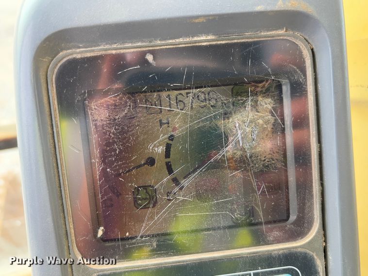 image for item YA2572 2009 Komatsu PC600LC-8 excavator