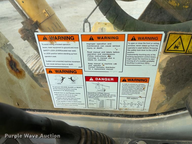 image for item YA2572 2009 Komatsu PC600LC-8 excavator